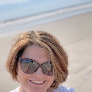 Meet your Posher, Dawna